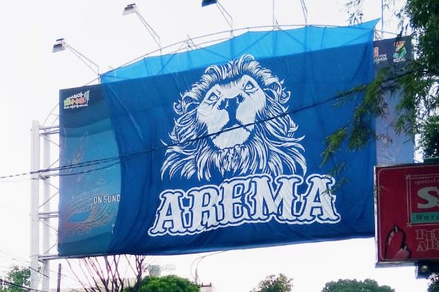 Panji kebesaran Aremania