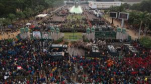 Aksi demonstrasi mahasiswa di depan Gedung DPR | Suara.com